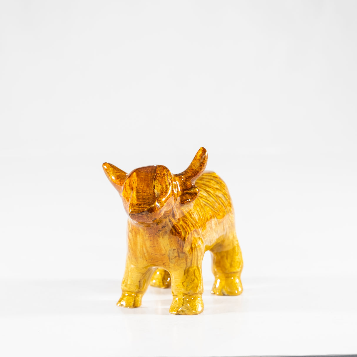 Large Brushed Gold Aluminium Highland Cow (8.5cm)