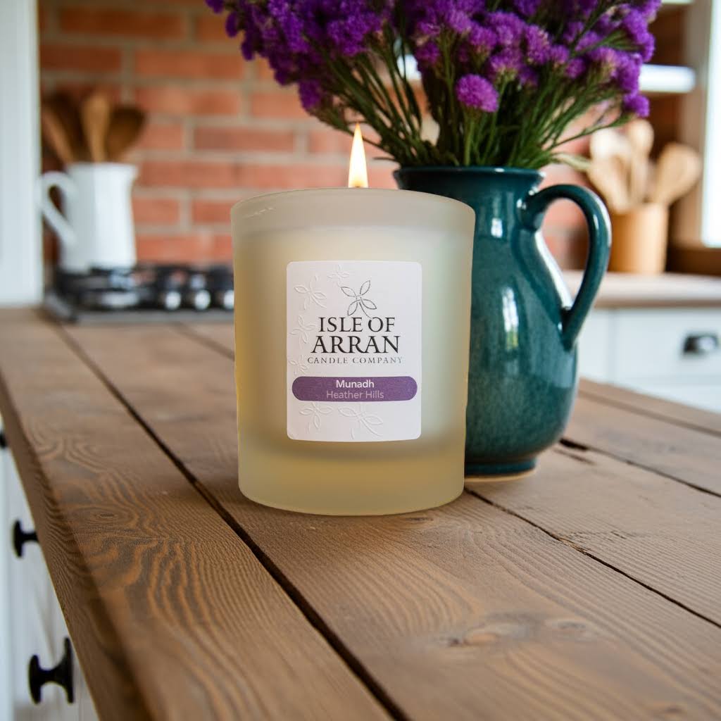 Munadh (Heather Hills) Candle Jar (Boxed) approx 40 hour burn time