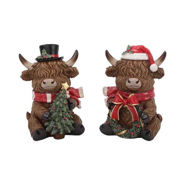 Large Christmas Highland Cow Sitting Ornament 15 x 20cm