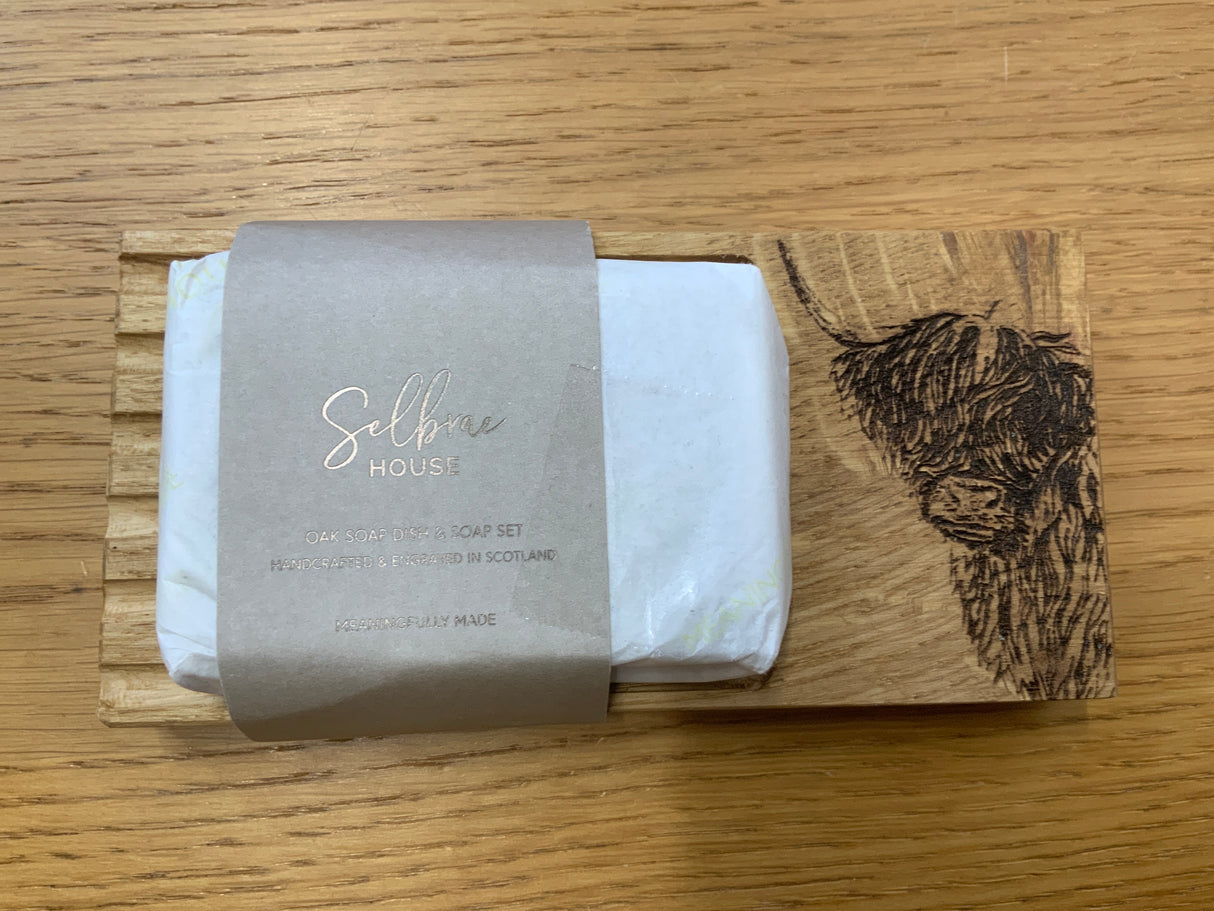 Highland Cow Natural Oatmeal & Shea Butter Soap & Oak Dish Set