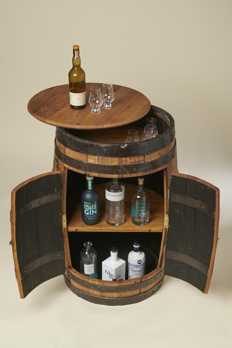 Full Barrel Bar with Swivel Lid & Doors
