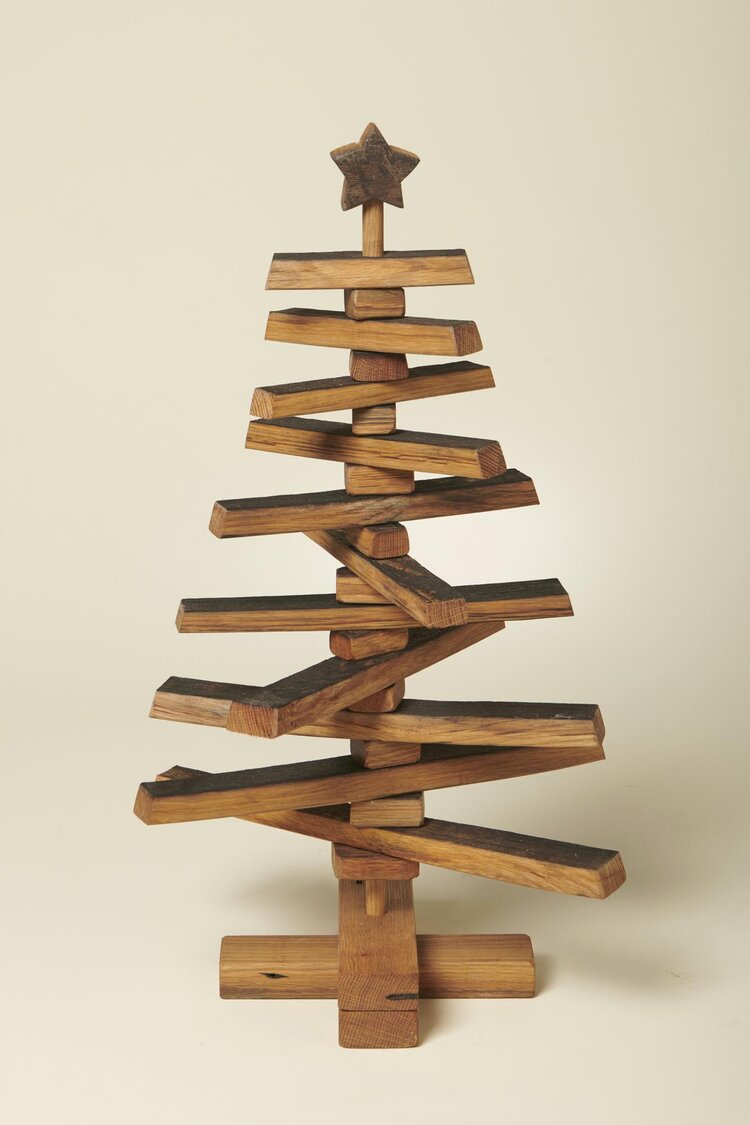 Medium Whisky Barrel Vintage Oak Christmas Tree