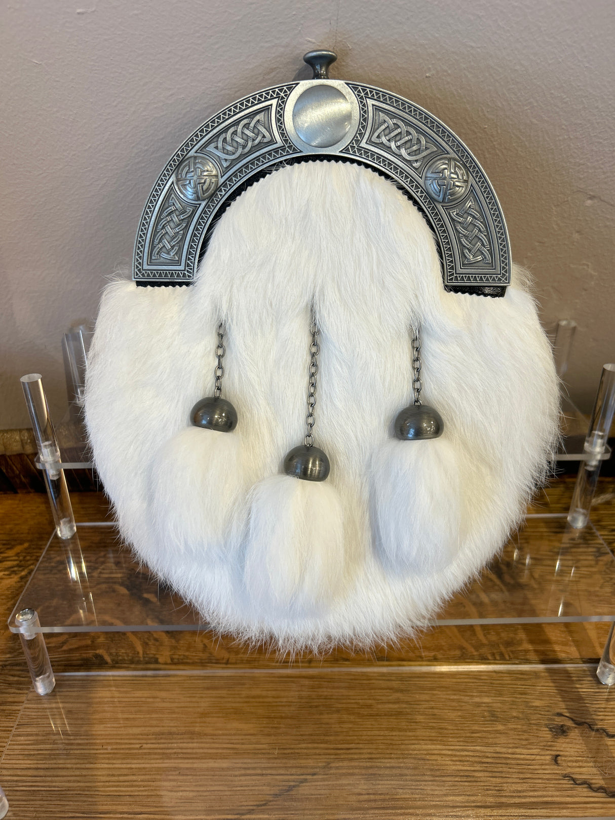 White Rabbit Antiqued Cantle Dress Sporran