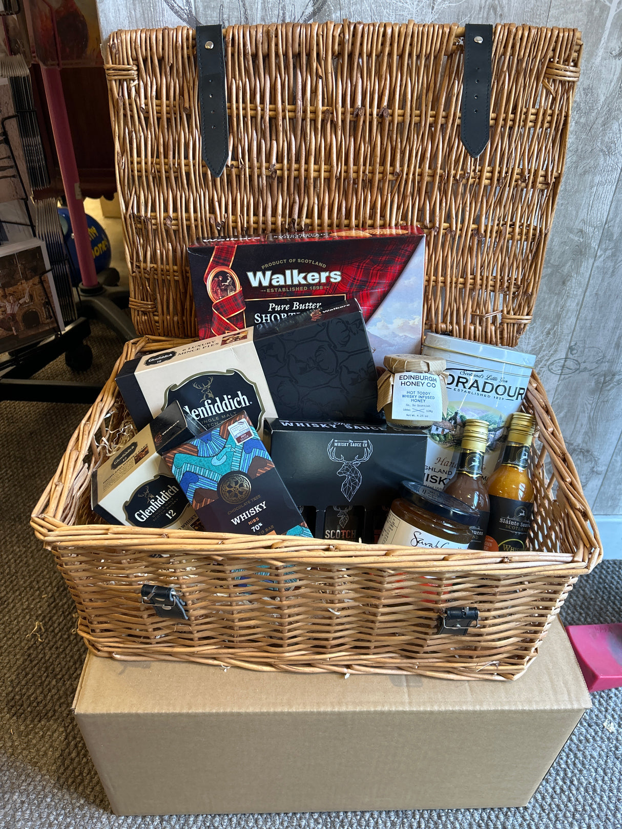 Whisky Lovers Hamper (£99 discount applied at checkout)