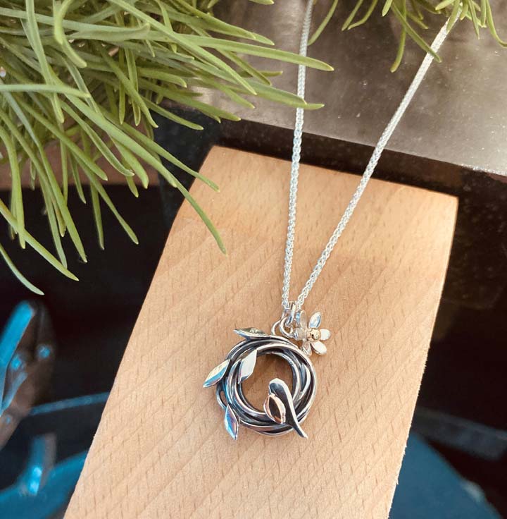 Ruben the Robin Necklace - Silver & 9ct Gold