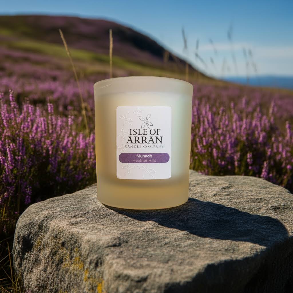 Munadh (Heather Hills) Candle Jar (Boxed) approx 40 hour burn time