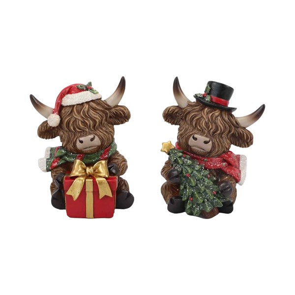 Small Christmas Highland Cow Sitting Ornament 9 x 11cm
