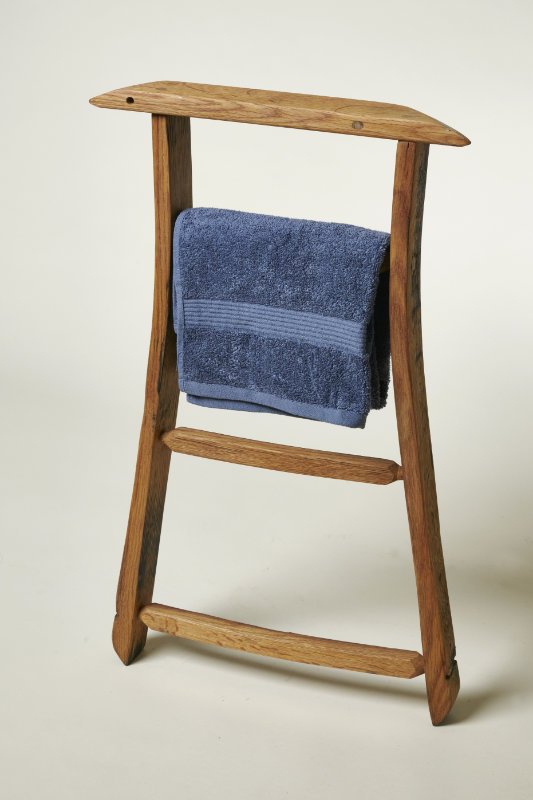 Towel Rail / Shelf